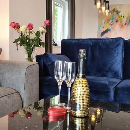 Luxury Apartment Isabel Волосько Екстер'єр фото