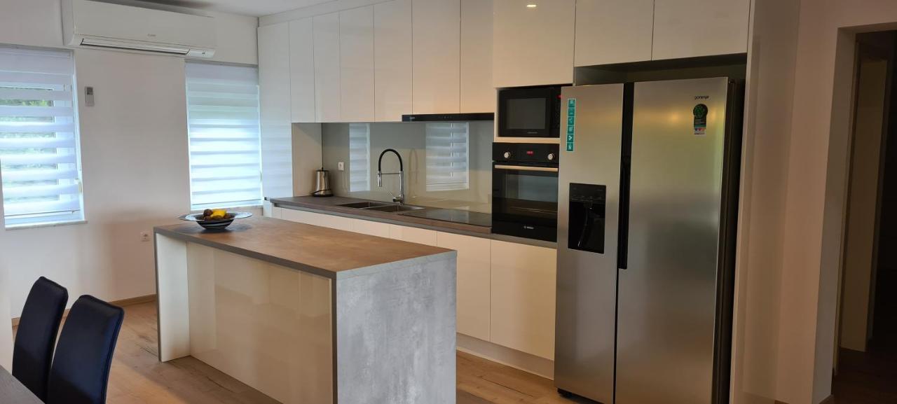 Luxury Apartment Isabel Волосько Екстер'єр фото